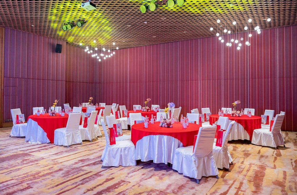 Фото Dusit Princess Moonrise Beach Resort