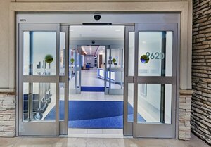 Гостиница Holiday Inn Express & Suites Lenexa - Overland Park Area, an Ihg Hotel