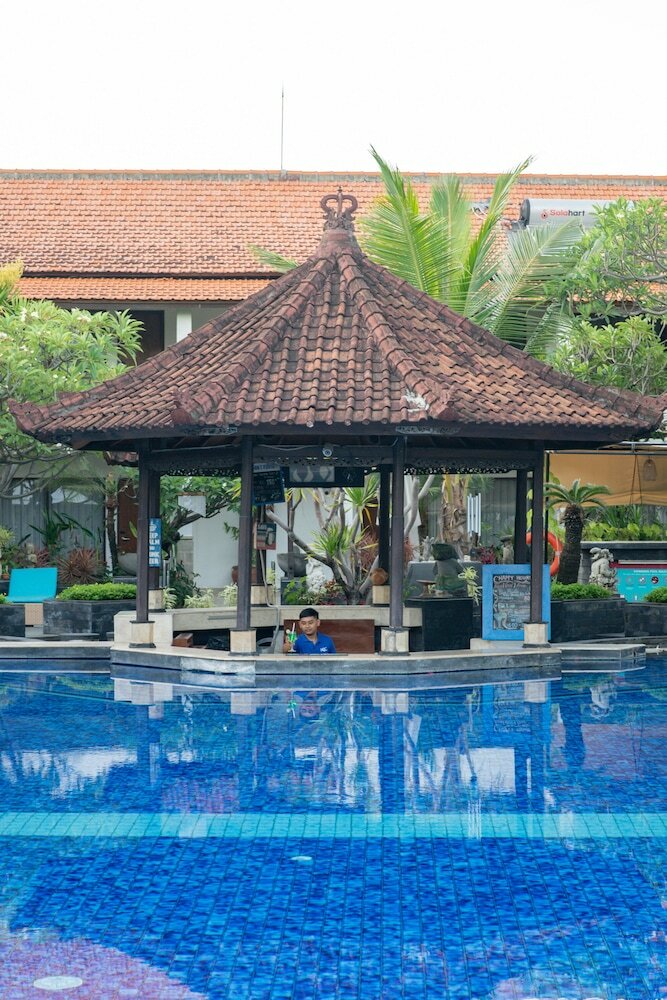 Фото Kuta Beach Club Hotel