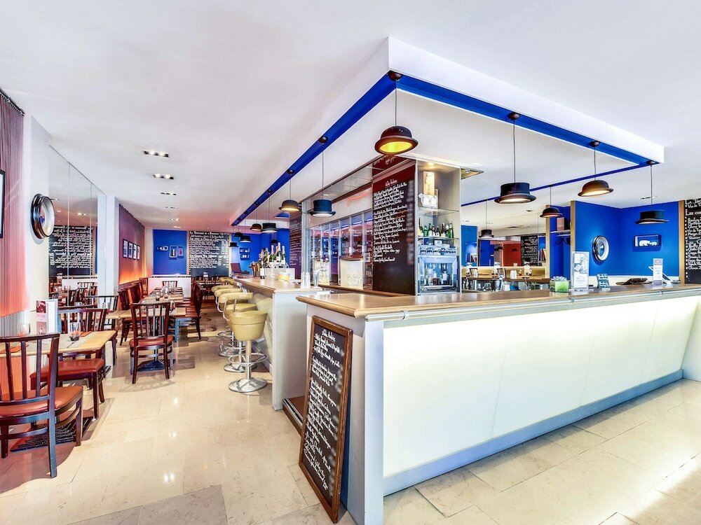 Фото Hotel Mercure Paris Centre Gare Montparnasse