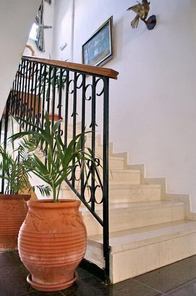 Фото Theofilos Classic Hotel