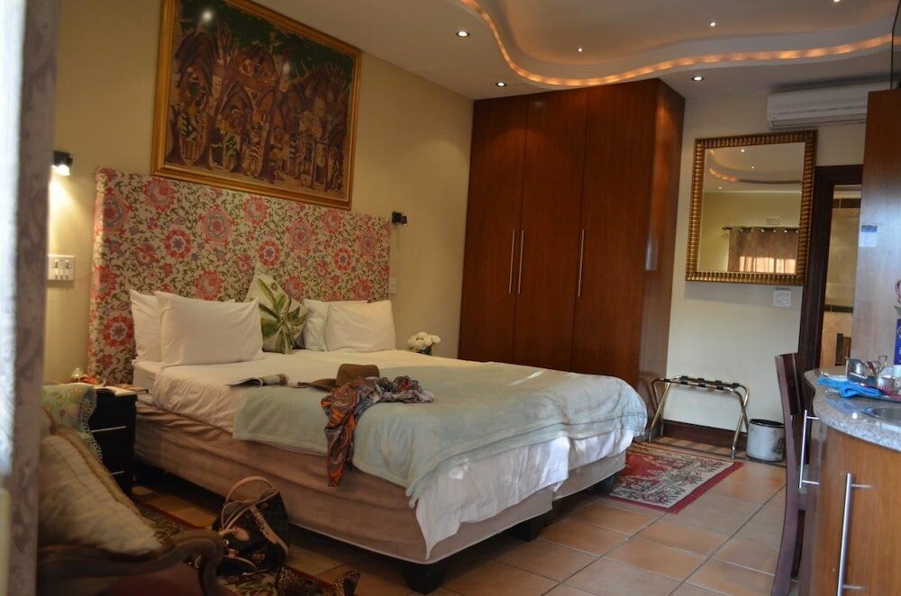 Фото Elizabeth Manor