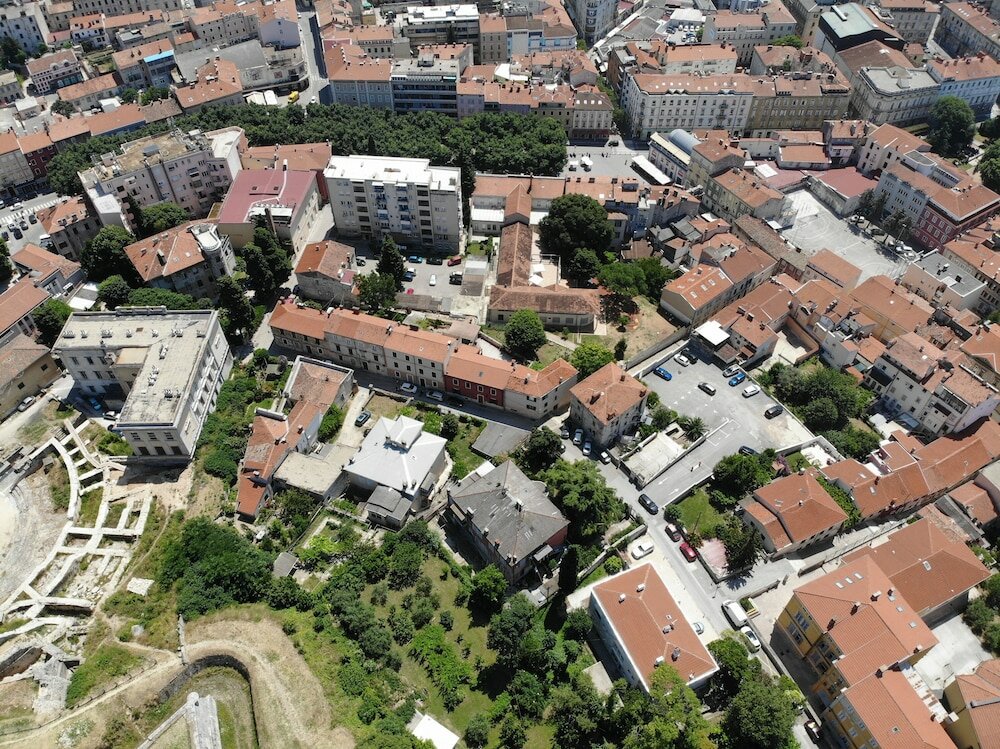 Фото Boutique Suites Joyce