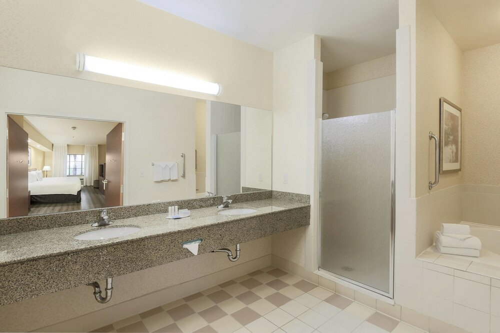 Фото Fairfield Inn & Suites Temecula by Marriott