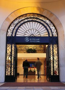 Гостиница Hotel Estalar Suites Jones