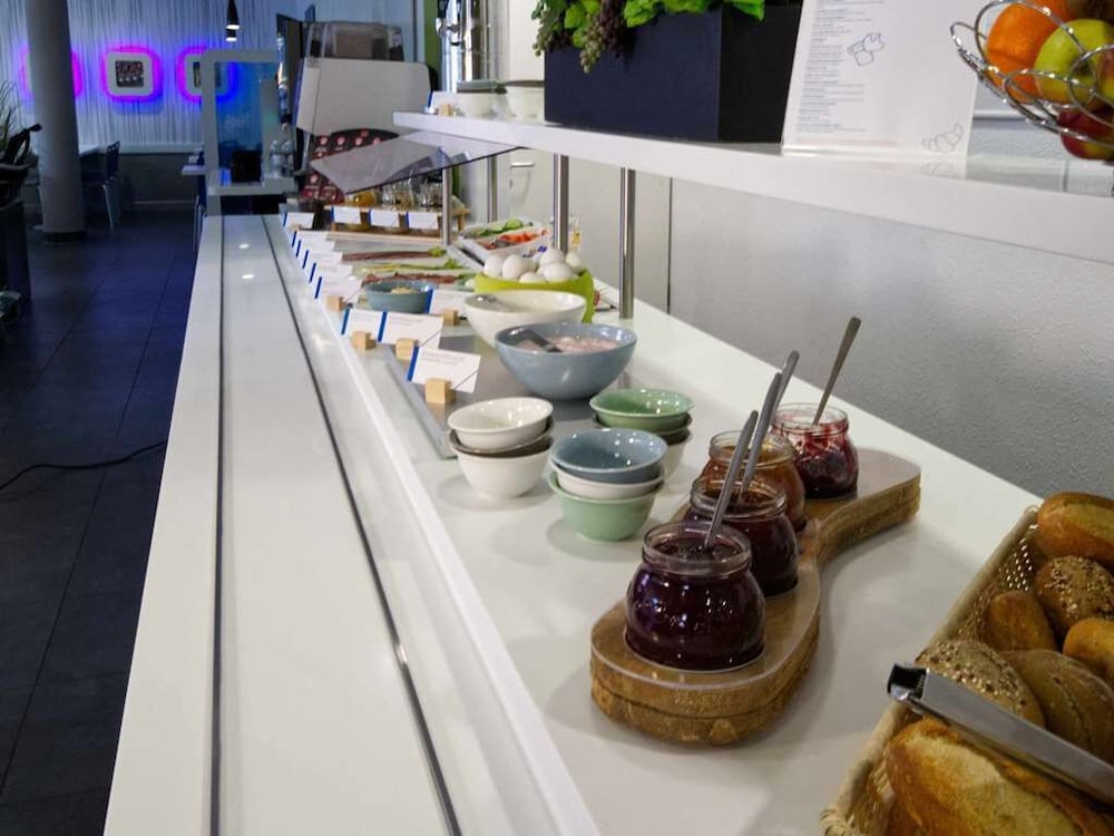 Фото Ibis budget Koeln Messe