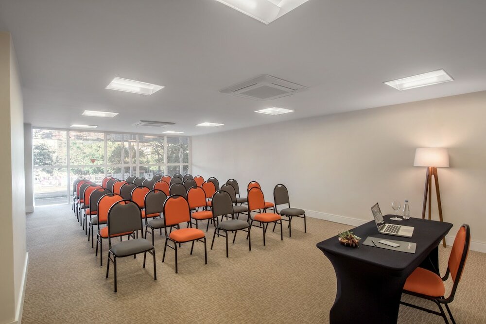 Фото Intercity Porto Alegre Cidade Baixa