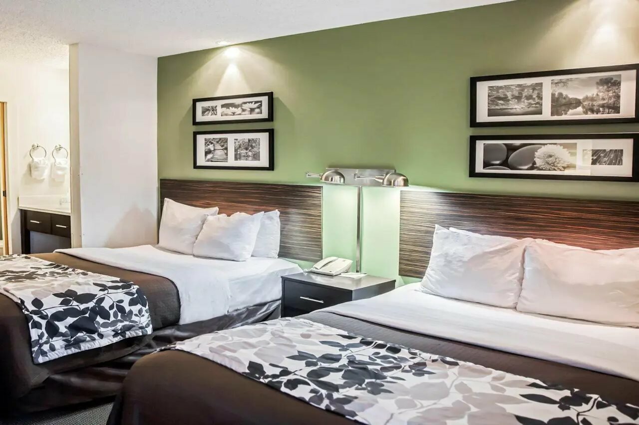 Фото отеля 2