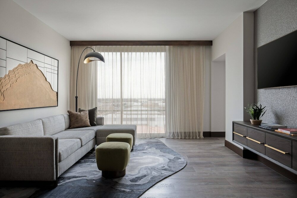 Фото Odessa Marriott Hotel & Conference Center