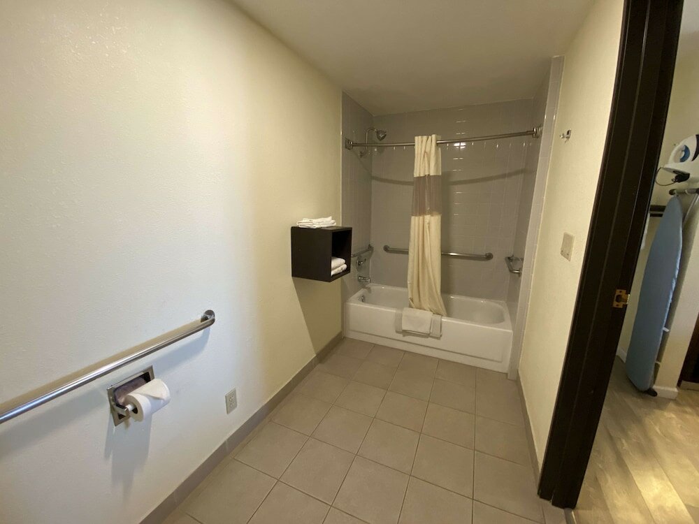 Фото SureStay Hotel by Best Western Williams