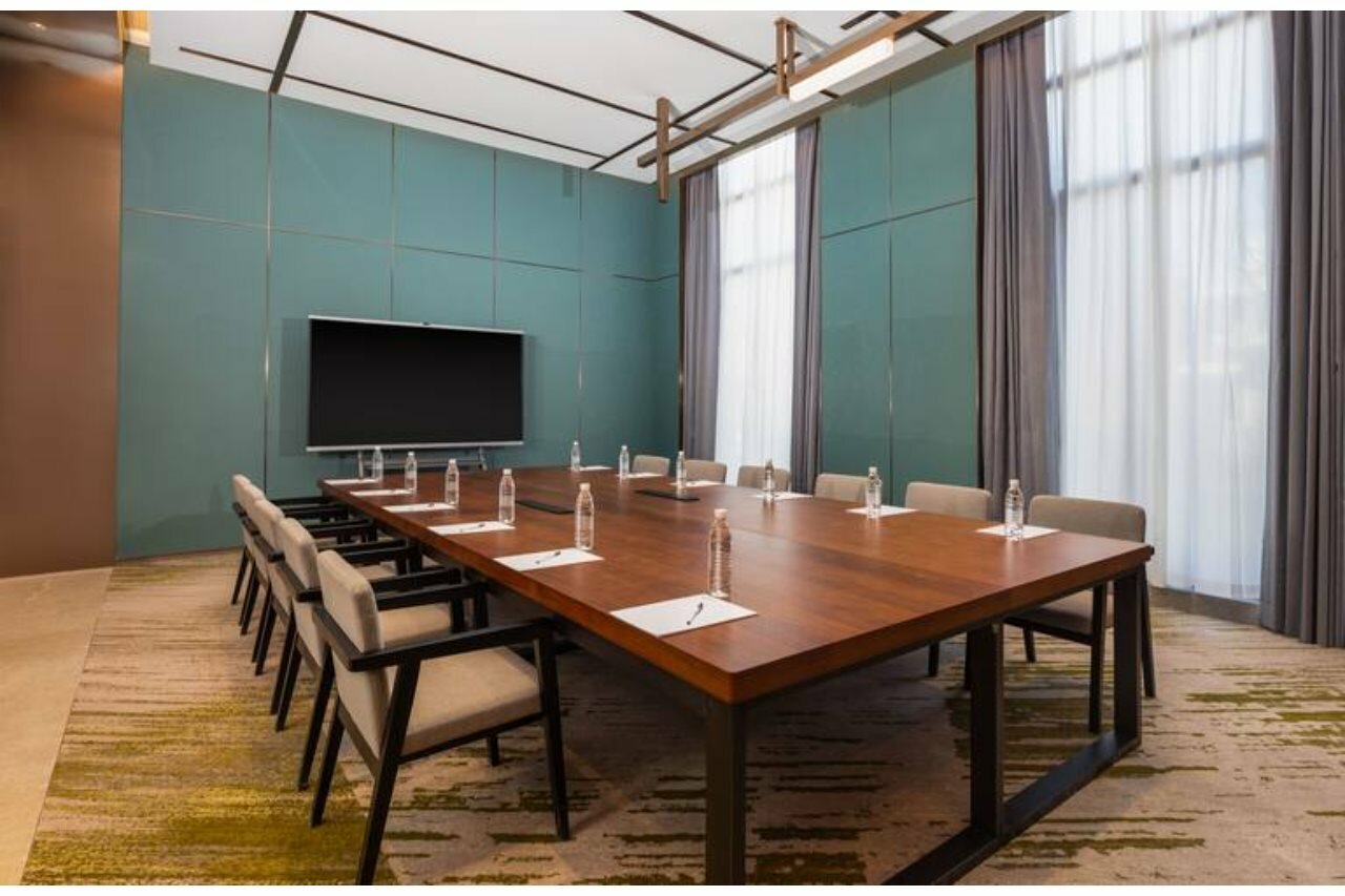 Фото Hilton Garden Inn Shanghai High Speed East Railway Station