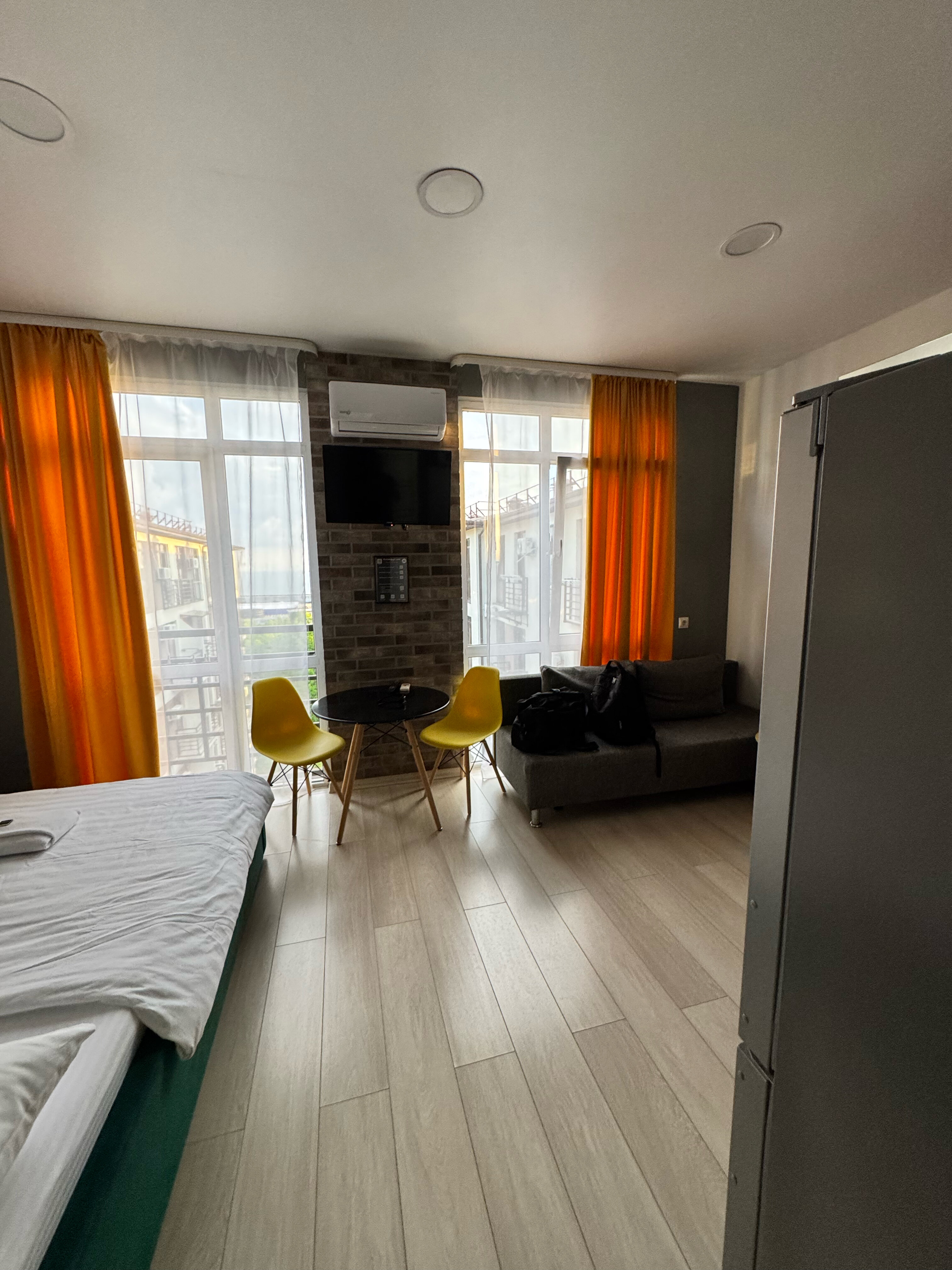 Фото Морент