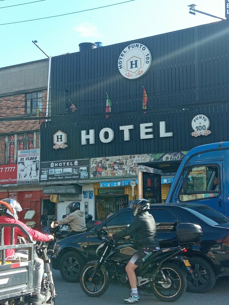 Hotel Hotel Punto 100, Bogota, photo