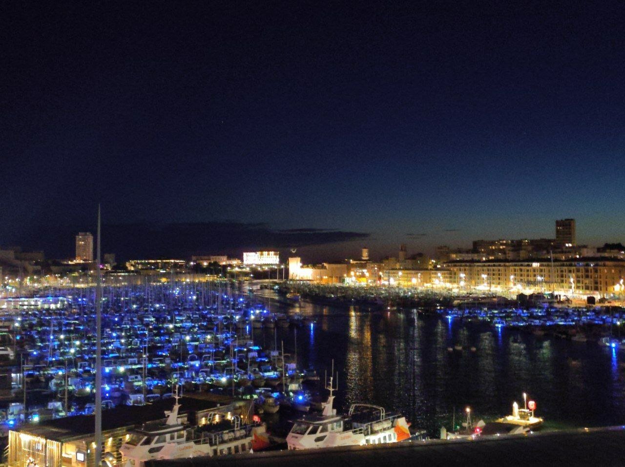 Фото LIFE Marseille VP Hotel