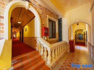 Гостиница Saphir Dalat Hotel