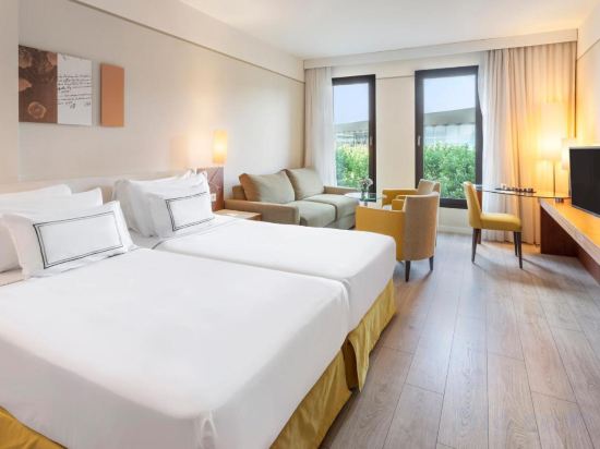 Фото 32939831552