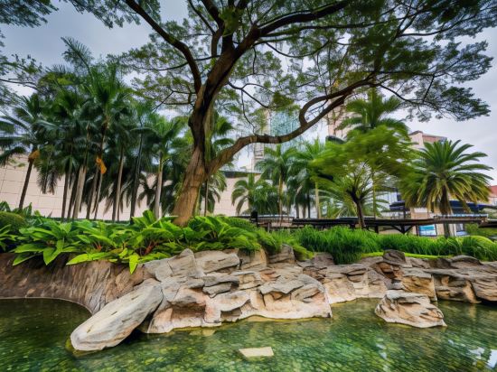 Фото отеля 2