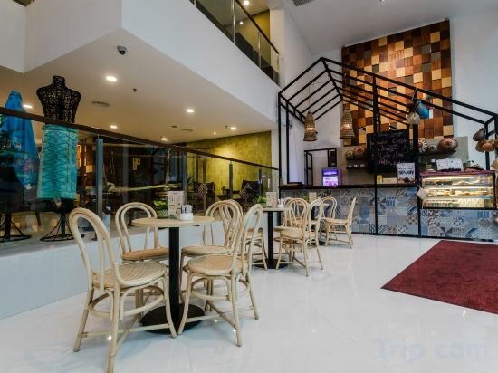 Фото Verdant Hill Hotel