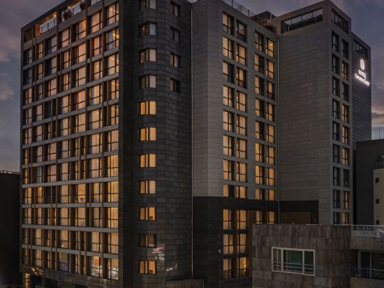 Фото Hotel Golden Daisy Seogwipo Ocean