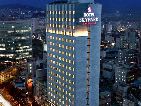 Фото Hotel Skypark Dongdaemun 1