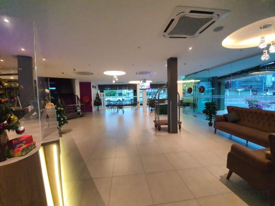 Фото Hotel Longhouse