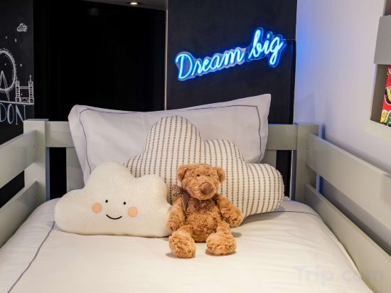 Фото Park Plaza London Riverbank