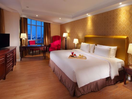 Фото Adimulia Hotel Medan