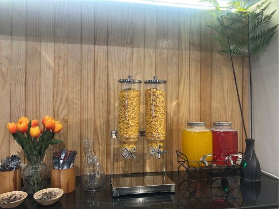 Фото More Patong Hotel