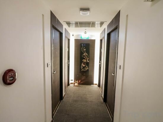 Фото Отель Sukhumvit Suites