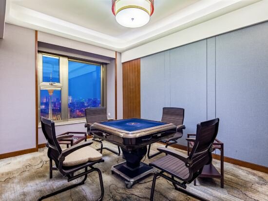 Фото Lujia International Hotel