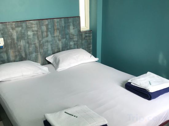 Фото SM Mansion near Harbour & High court