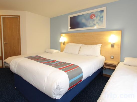 Фото Travelodge York Tadcaster