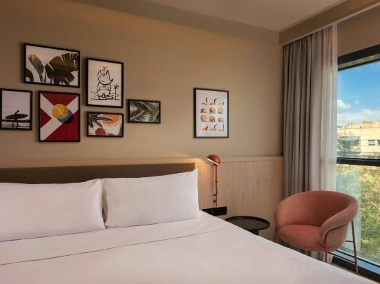 Фото Four Points by Sheraton Barcelona Diagonal