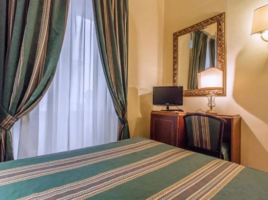 Фото Raeli Hotel Luce