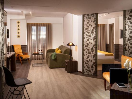 Фото Hotel Domidea