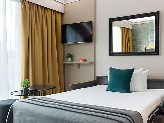 Фото Hôtel Charlemagne