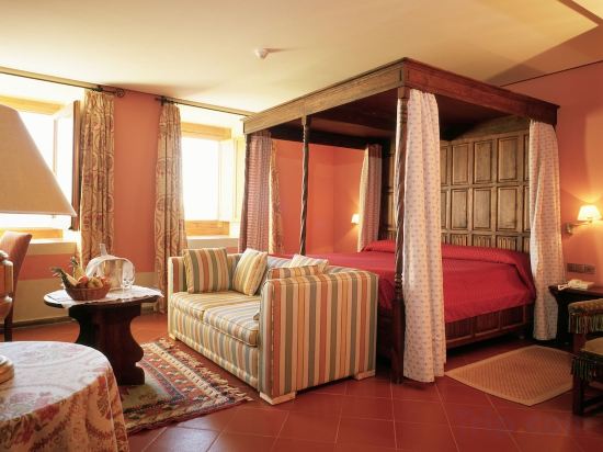 Фото Parador de Cardona