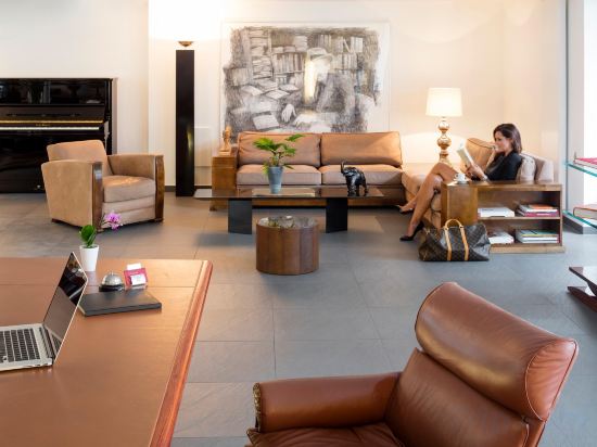 Фото Garrigae Villa La Florangerie