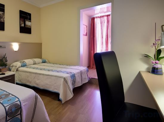 Фото Hostal Barcelona