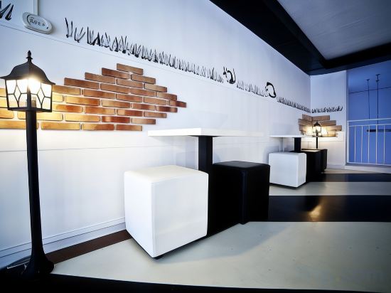 Фото New Generation Hostel Milan Center