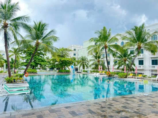 Фото Golden Dragon Hotel