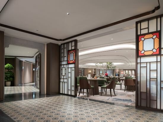 Фото Yuexiu Hotel Guangzhou, Curio Collection by Hilton