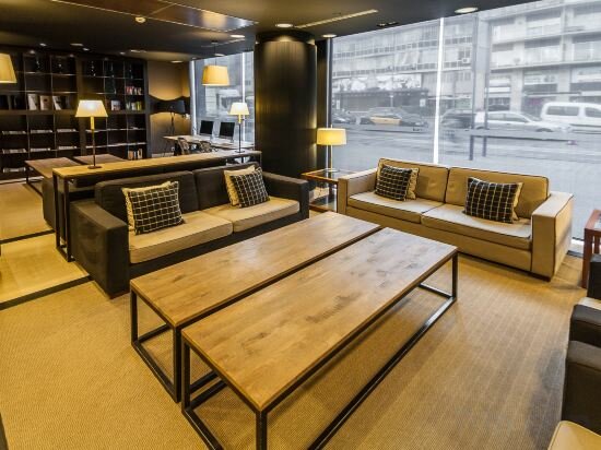 Фото Hotel Barcelona Universal