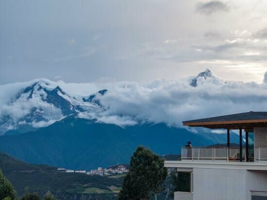 Hotel Lostvilla, Dêqên, photo
