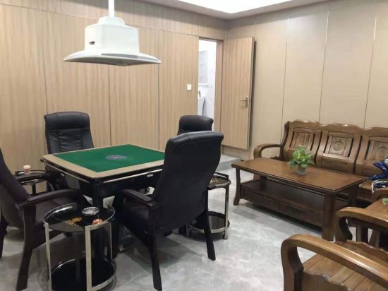 Фото Helong Hotel