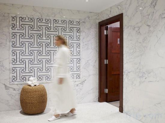 Фото  Trump International Hotel & Tower New York