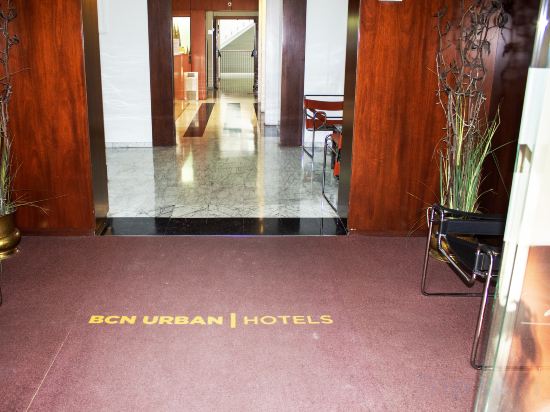 Фото Líbere Barcelona Sant Antoni