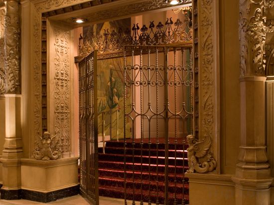 Фото Millennium Biltmore Los Angeles