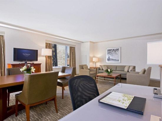 Фото The Westin Michigan Avenue Chicago