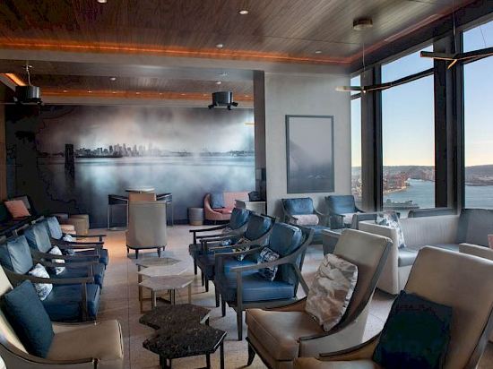 Фото The Charter Hotel Seattle, Curio Collection by Hilton
